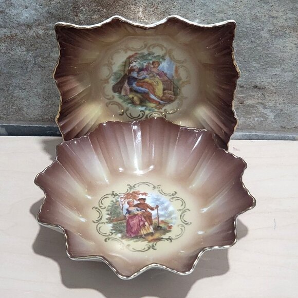 Pair of Schivarzenhammer Bavaria Courting Couple Scalloped Bowls - Picture 1 of 10
